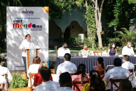 El alcalde Renán Barrera preside el lanzamiento de la marca #VisitMéridaMX