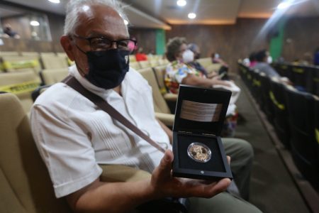 Condecoración “Maestro Altamirano” reconoce a docentes con 40 años de servicio