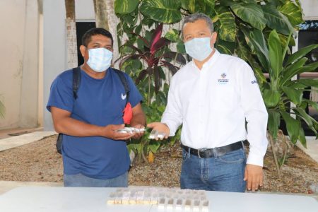 Apicultores yucatecos continúan recibiendo el sólido apoyo del Gobernador Mauricio Vila Dosal para impulsar la producción de miel