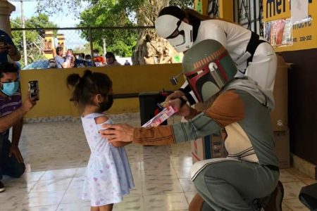 Inicia Rommel 2022 visitando a vecinos en colonias y comisarías de Mérida