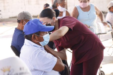 IP yucateca pide a trabajadores vacunarse y cuidarse ante posible cierre de empresas