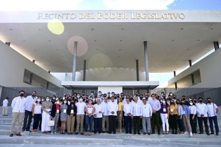 Presentan el Taller Legislativo para las Juventudes 10 por México “10 xMx” Capítulo 4 Yucatán.