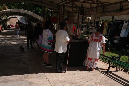 Gran afluencia de turistas nacionales y extranjeros en las calles de Mérida