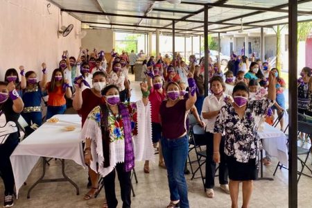 Las mujeres yucatecas trabajan por un mejor país y en unidad