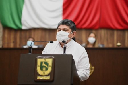 Tarifa social en notarías y sanciones penales por delitos en el notariado, propone Gaspar Quintal a nombre del PRI