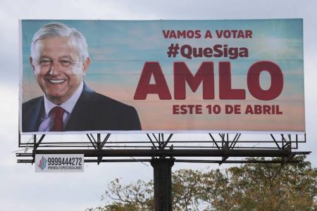 INE ordena el retiro de propaganda a favor de AMLO en Yucatán
