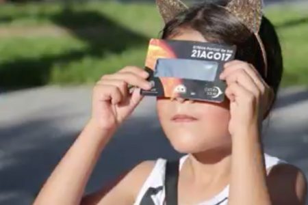 Astrónomos mexicanos promocionan dos eclipses, uno de ellos sobre Yucatán