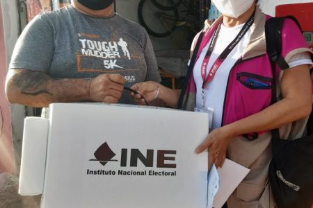 INE Yucatán inició entrega de paquetes en los cinco distritos electorales