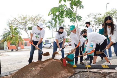 Con un amplio respaldo de la ciudadanía, el Ayuntamiento de Mérida inicia la Novena Cruzada Forestal