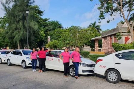 El FUTV invita a mujeres a sumarse al taxi rosa
