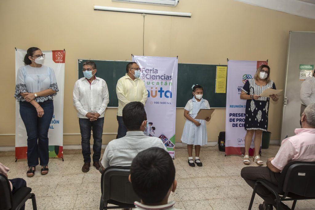 <strong>Estudiantes muestran su talento en la primera Feria de Ciencias Yucatán</strong>