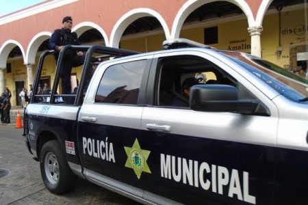 Reconocen la labor de las y los policías municipales de Mérida
