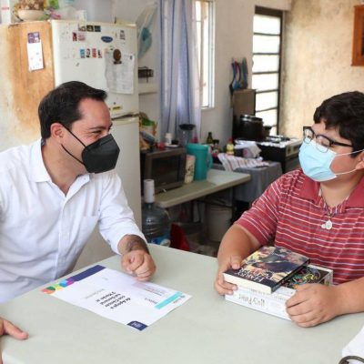 El Gobernador Mauricio Vila Dosal visita a niños con cáncer para llevarles apoyos del Programa de Apoyo para Pacientes con Cáncer del Hospital General “Dr. Agustín O’Horán”