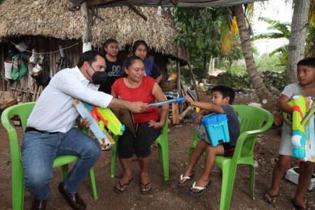 El Gobernador Mauricio Vila Dosal lleva al interior del estado apoyos para pacientes con cáncer