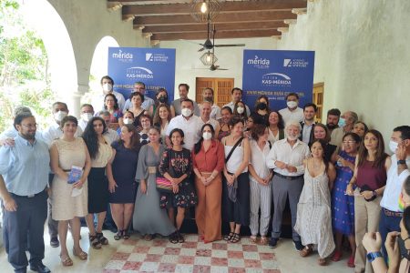 En Mérida radican migrantes de 98 países, nueva guía Vivir Mérida