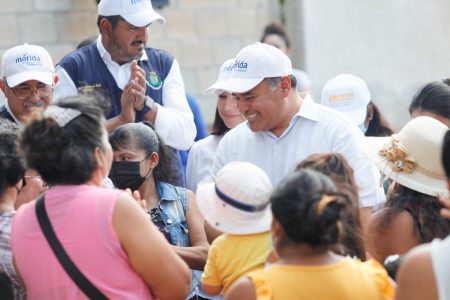 El Alcalde Renán Barrera trabaja para dar mejores oportunidades de desarrollo y justicia social a las colonias y comisarías del sur