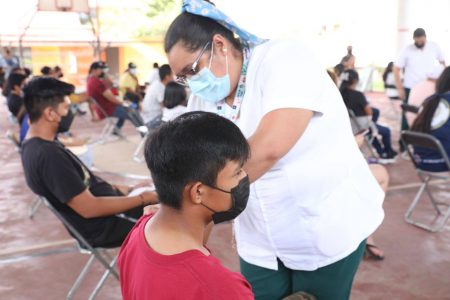 Nueva etapa de vacunación en Yucatán con la aplicación de la primera dosis para menores de 5 a 11 años de edad