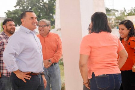 El Alcalde Renán Barrera supervisó la primera etapa del mantenimiento integral de fuentes y glorietas de la ciudad