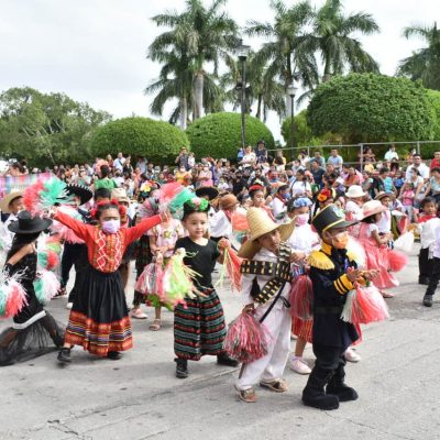 El Ayuntamiento de Motul inicia las celebraciones del 112 aniversario de la Revolución Mexicana con un desfile de niños de educación inicial y educación preescolar