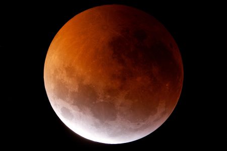 El próximo martes 8, eclipse total de Luna