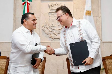 El Alcalde Renán Barrera fortalece la vida democrática en el Municipio