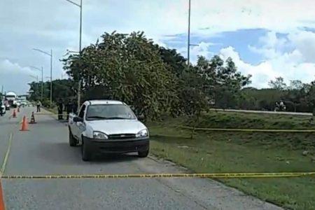 Balacean a automovilista en el Periférico de Mérida