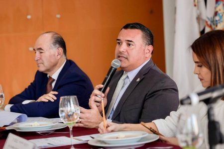 El Presidente de la ACCM Renán Barrera propone fortalecer la profesionalización de las policías municipales