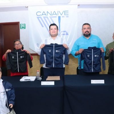 La Canaive Delegación, Yucatán concluye con la confección de 203 mil 599 chamarras de Impulso Escolar