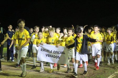 La Copa Santos de Futbol es inaugurada en el Estadio Carlos Iturralde Rivero