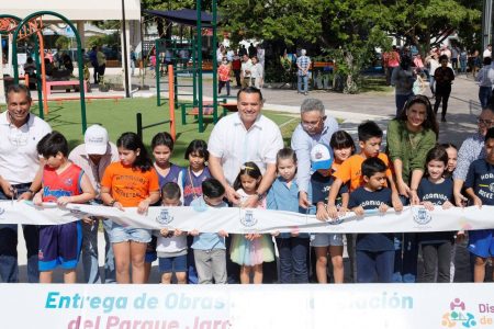 El Alcalde Renán Barrera rehabilita los espacios públicos para fortalecer el tejido social