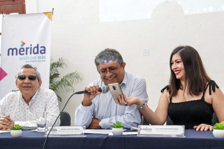 Poeta de Zacatecas gana el Premio Internacional de Poesía Ciudad de Mérida 2022