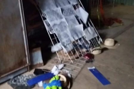 Mujeres tianguistas de Tekax denuncian robo en sus locales
