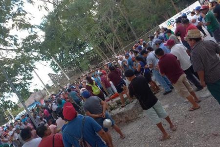 Levantan bloqueo de la carretera federal 180 de acceso a Chichén Itzá