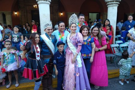 Buena afluencia en el inicio del Carnaval de Mérida