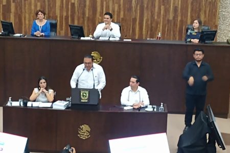 PRESIDENTE DE LA CODHEY INFORMÓ SOBRE ACCIONS DEL ORGANISMO EN 2022 ANTE EL CONGRESO ESTATAL