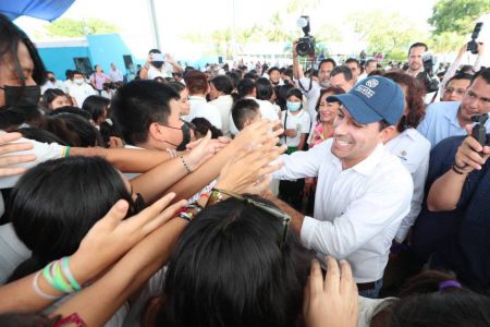 Supervisa el Gobernador Mauricio Vila Dosal el avance del programa Yucatán Digital