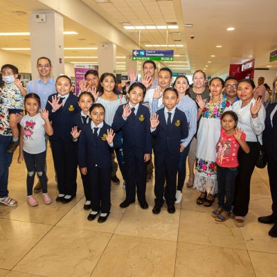 Estudiantes yucatecos representan al estado en el 12° Parlamento de las Niñas y Niños de México