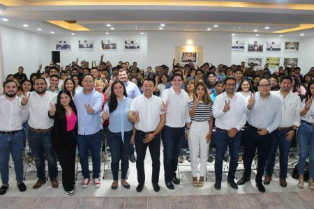Más jóvenes se suman al PAN Mérida