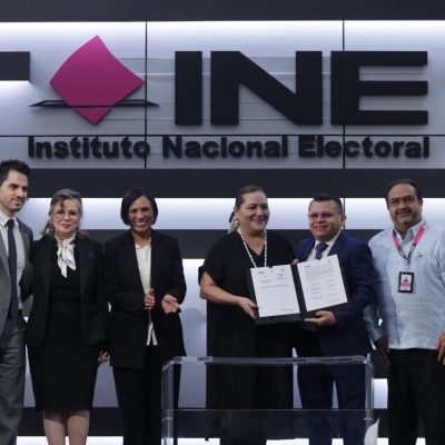 En el inicio del proceso electoral federal, firman convenio de colaboración el IEPAC y el INE