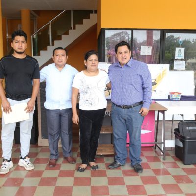 Ayuntamiento de Kanasín entrega mobiliario a escuela preparatoria “Felipe Carrillo Puerto”