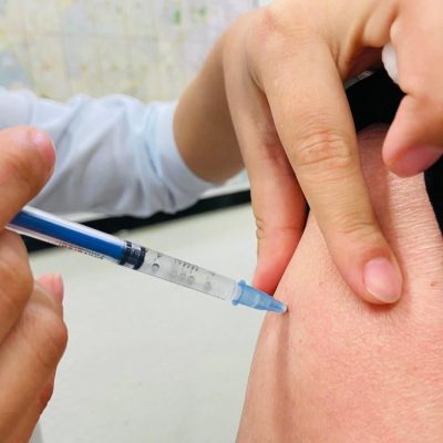 Refuerza IMSS vacunación contra Covid19